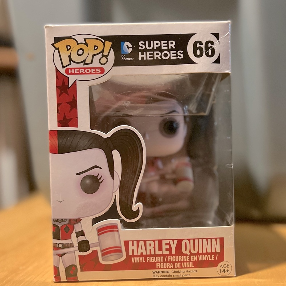 Pop HEROS HARLEY QUINN FIGURINE